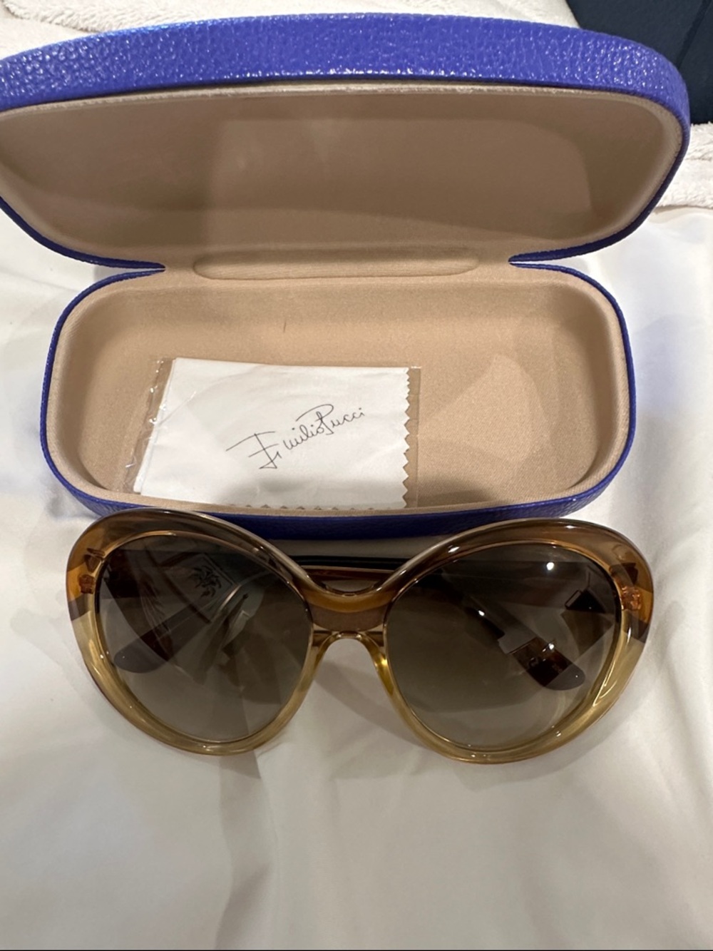 Emilio Pucci Oversized Tortoiseshell to Honey Gradient Sunglasses